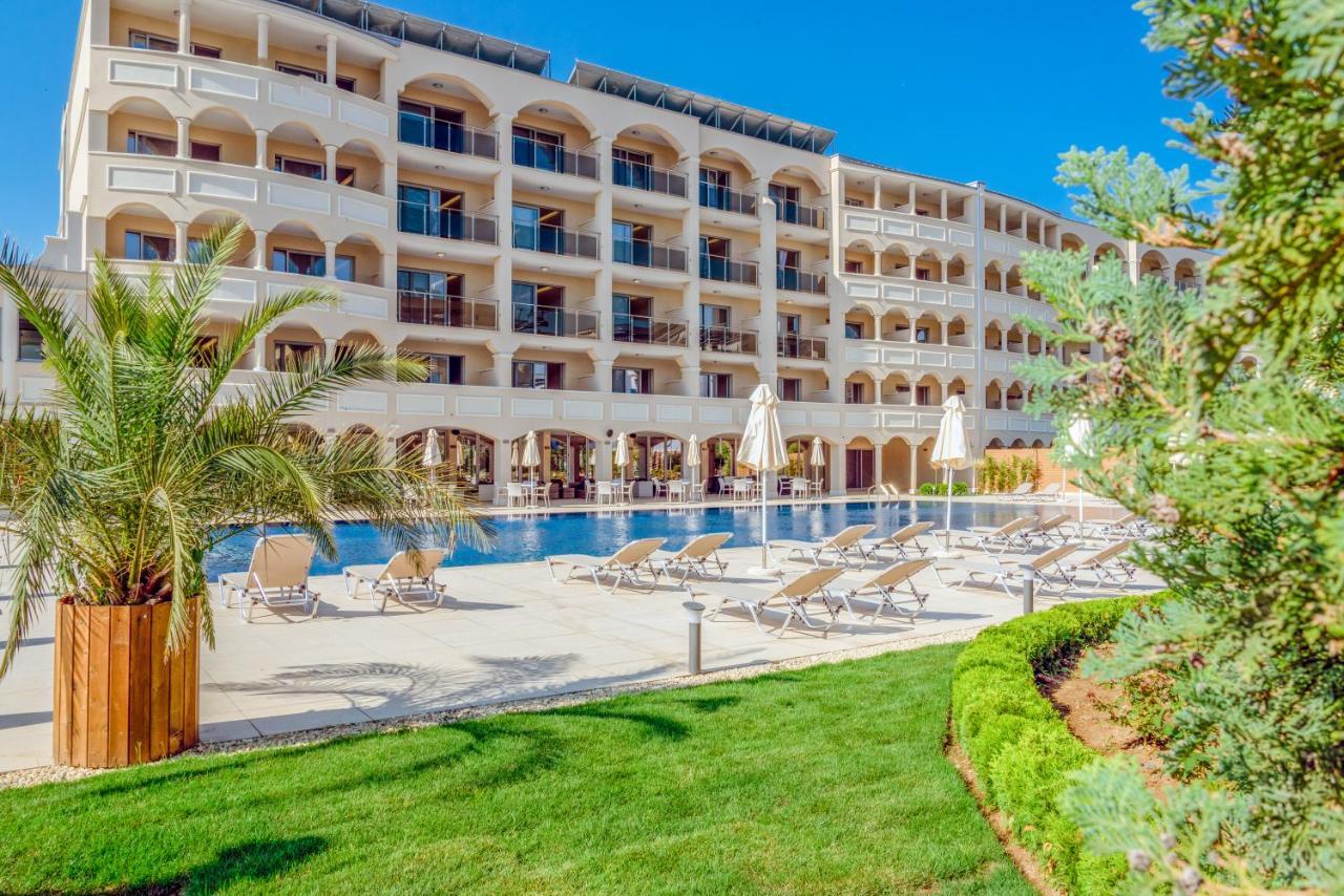 Belvedere Hotel Primorsko Exterior photo
