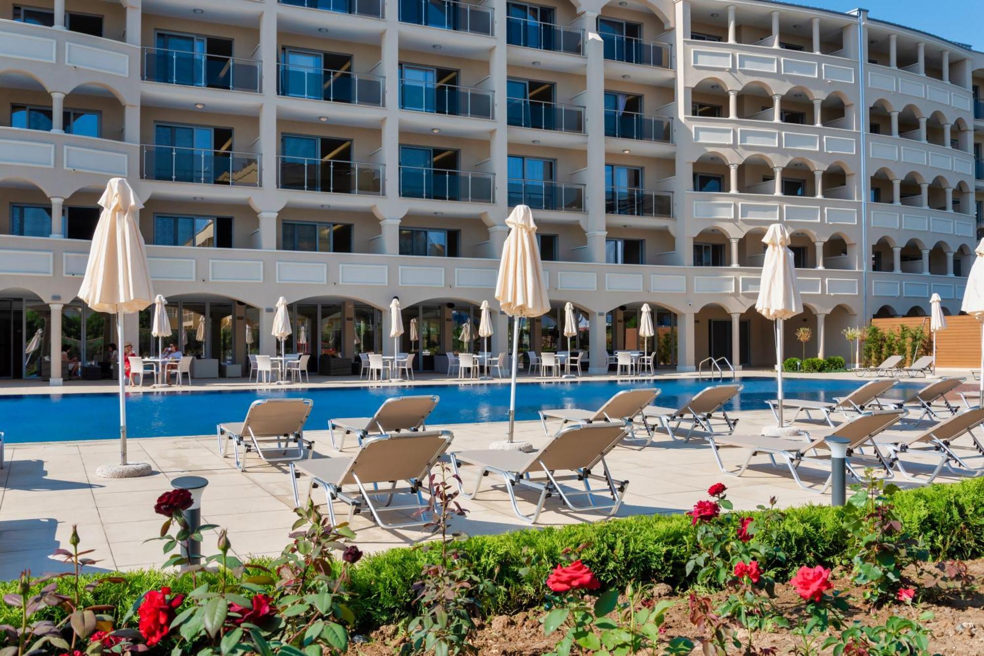Belvedere Hotel Primorsko Exterior photo