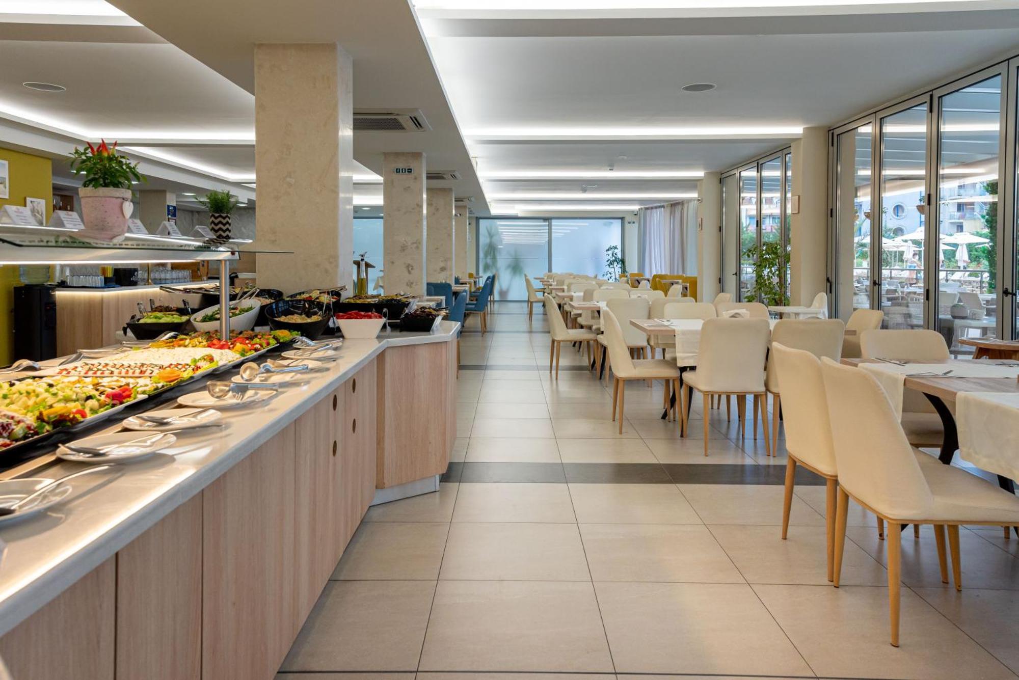 Belvedere Hotel Primorsko Exterior photo